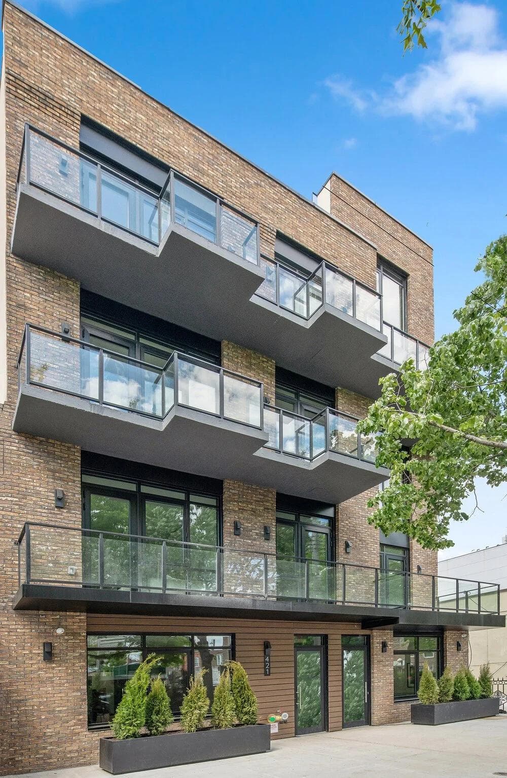 421 Maple Street - Image 2