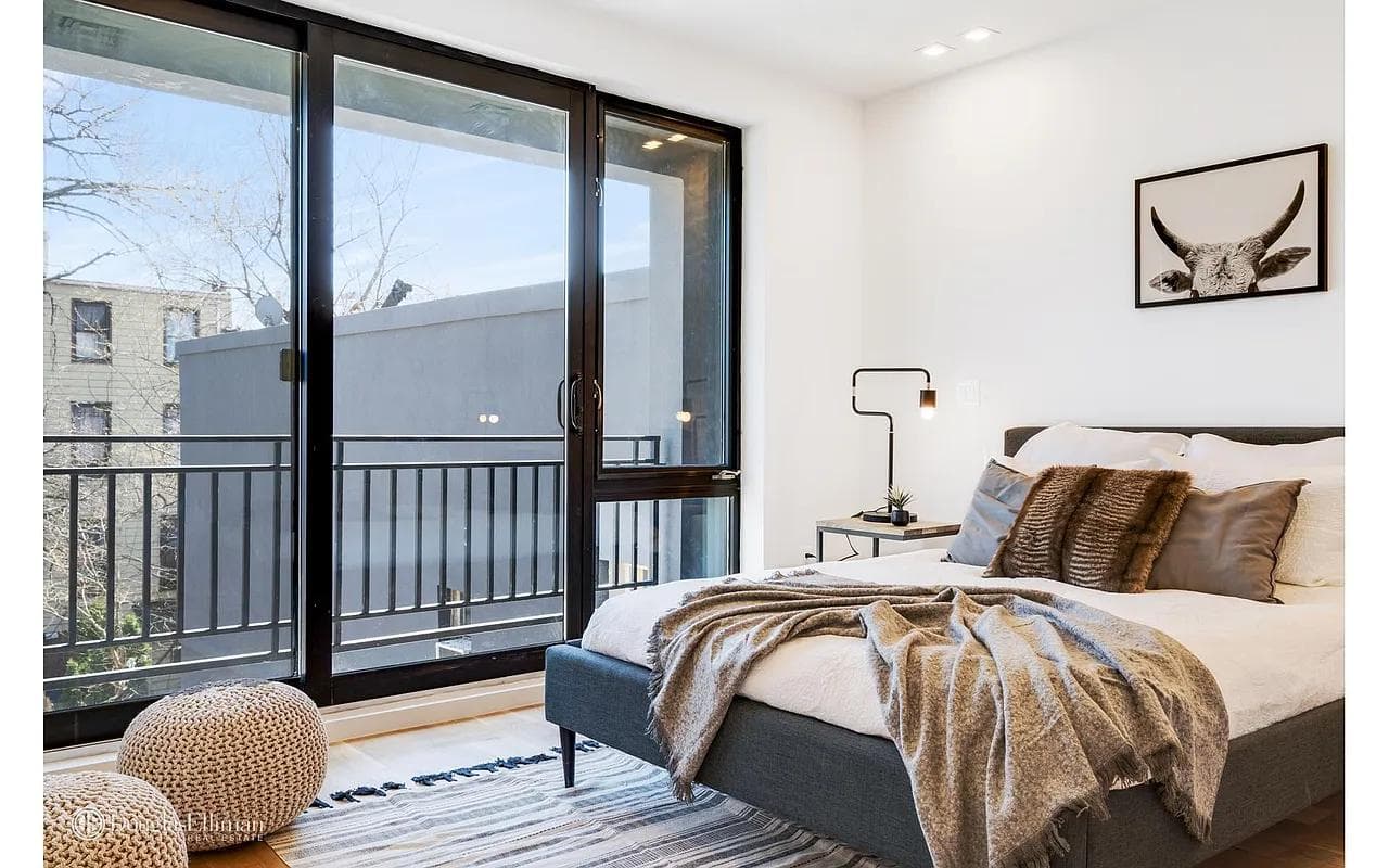 204 Monroe Street - Image 3