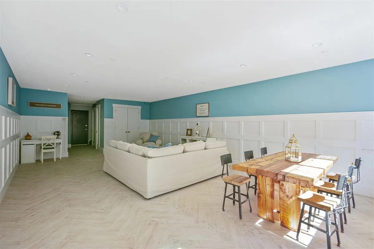 New Development of 3 Family Houses - Image 7